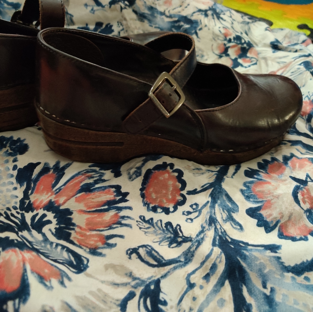 Dansko Mary Janes 37